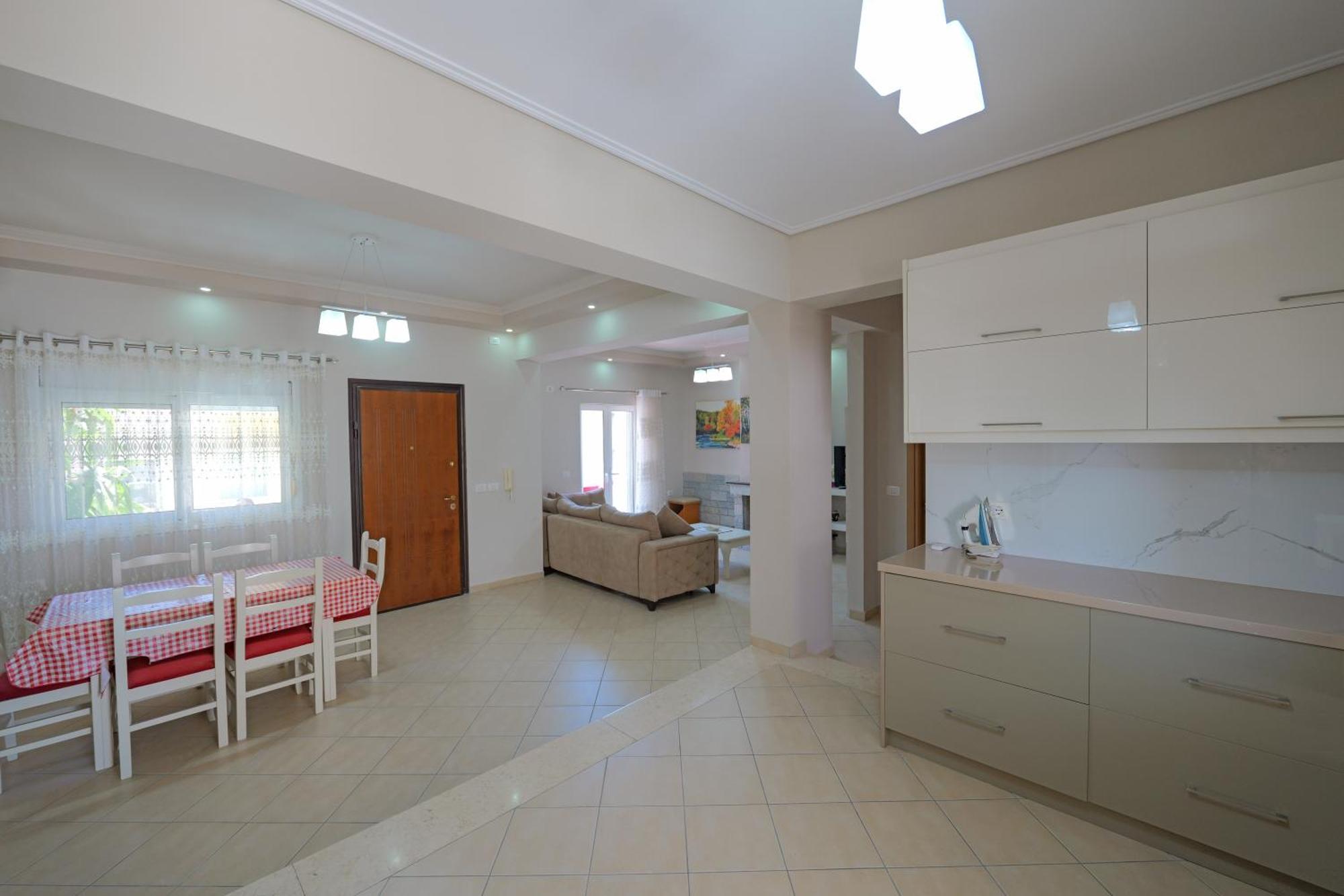 Dana Hotel Apartments Саранда Екстер'єр фото